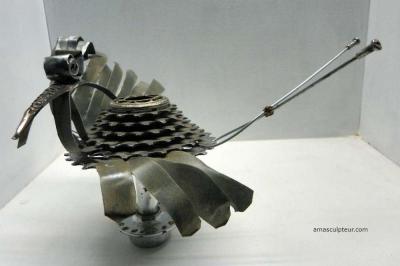 Sculpture oiseau métal par Ama