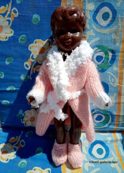 Angela -  poupée habillée par Tricoti